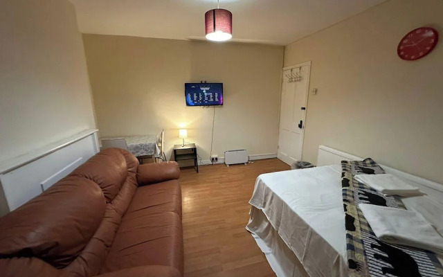 Spacious Flat - Sleeps 6 - Heart of London