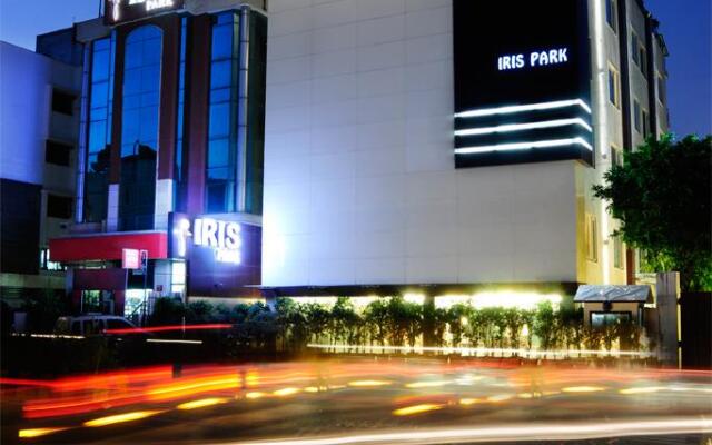 Iris Park Hotel