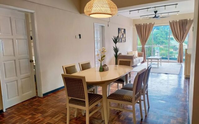 Star Regency by Plush