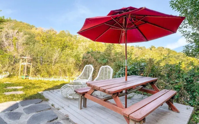 Gyeongju Lineview Poolvilla