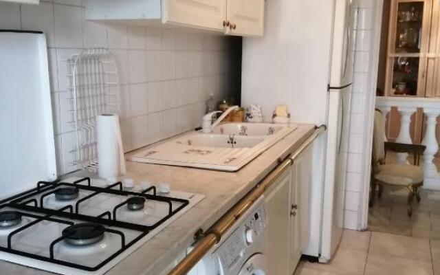 Cannes Mimosas One Bedroom