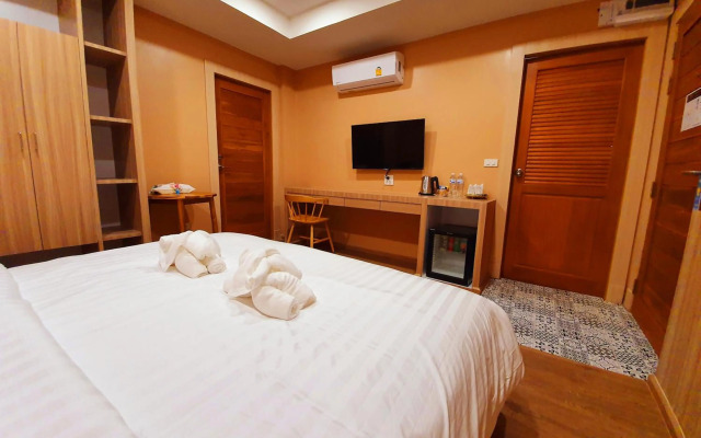 USABAI Riverside Boutique Hotel