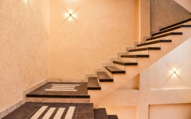 Hotel Manglam Palace by OYO Rooms