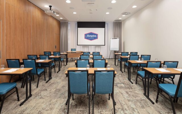 Hampton by Hilton Lodz City Center