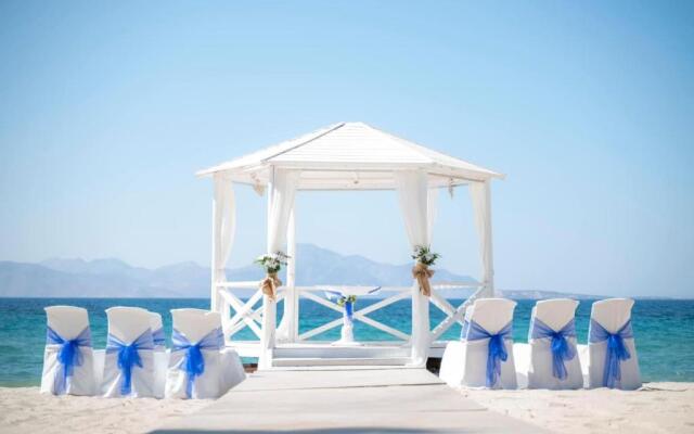 Akti Coast Club