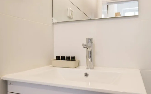 Aju HaMadregot 31 Suites