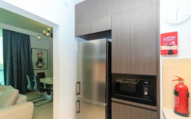 Amazing Stay in Downtown Views