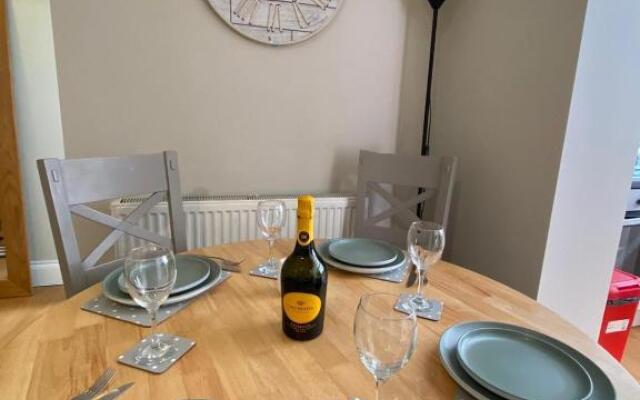 Sandown Seaside Apartment Ground Floor 4