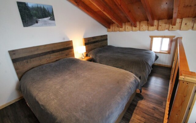 Red Cariboo Apartments