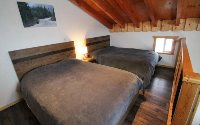 Red Cariboo Apartments