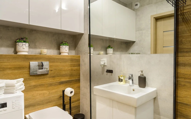 Lumina stylish 3-room apart with balcony