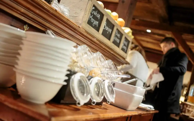 Swiss-Chalet Merlischachen - Historik Chalet-Hotel Lodge