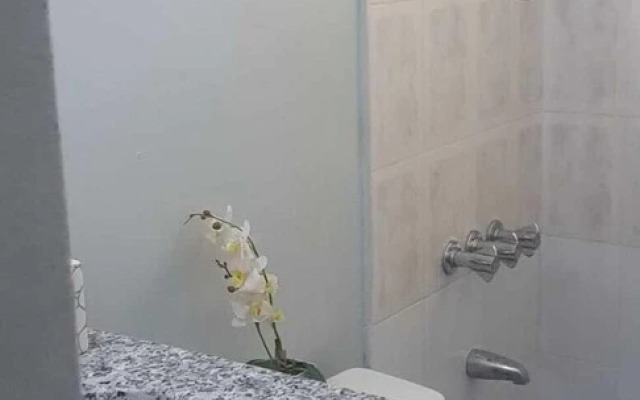 Gated Studio By The Pavillian Mall Near US Embassy Liguanea Kingston