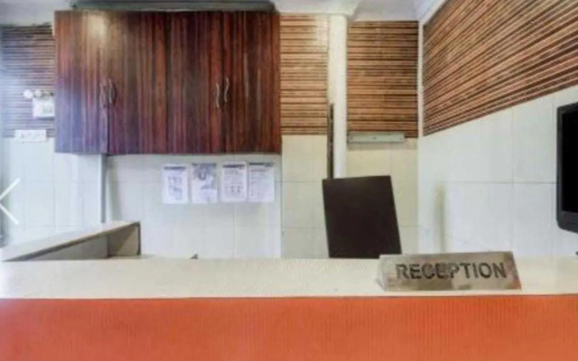 OYO Flagship 80608 Hotel Anix Residence