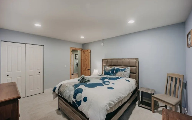 12gs - Bbq - Wifi - Dishwasher - Sleeps 4 2 Bedroom Home by RedAwning