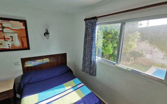 Las Dalias Inn