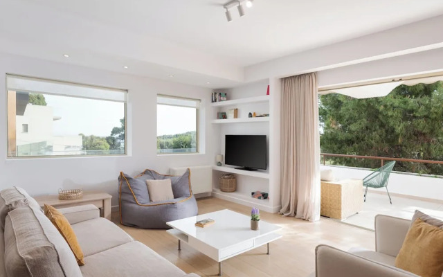 Vouliagmeni Serenity Residence