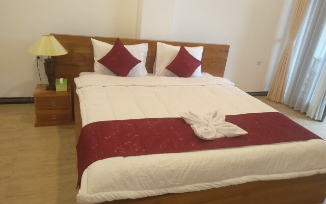 Ayu Laba Beach Villa and Resto