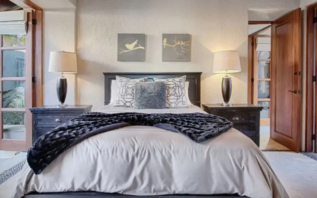 Casa Brooks  by Cabo Platinum