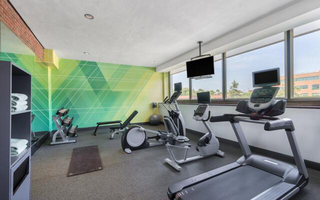 Holiday Inn & Suites Pittsfield-Berkshires by IHG