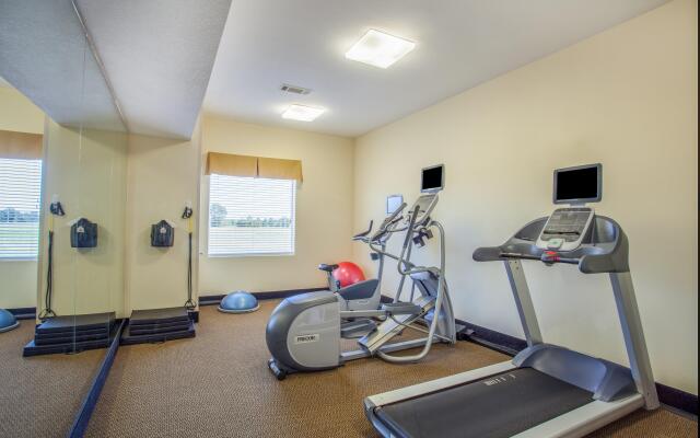 Holiday Inn Express Hotel & Suites Clarksville by IHG