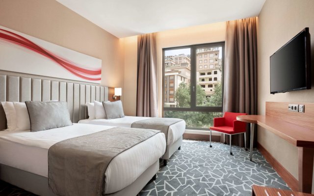 Ramada by Wyndham Istanbul Alibeykoy