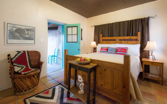 Inn Of The Turquoise Bear