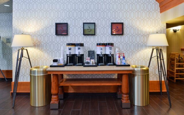Hampton Inn & Suites By Hilton Calgary- University Northwest