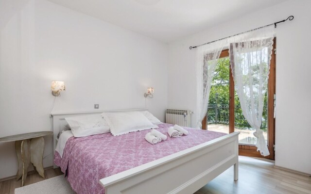 Awesome Home in Matulji with Hot Tub, WiFi & 2 Bedrooms