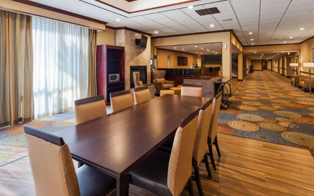 Spark by Hilton Lockport