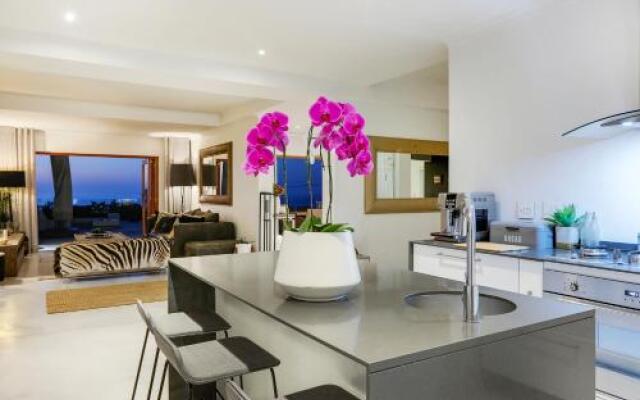 Jo Leo House by Totalstay