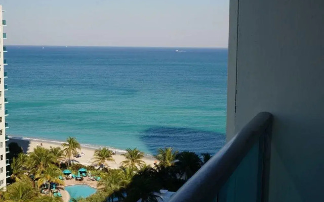 Sian Oceanfront Condos