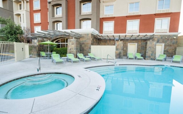 Holiday Inn Express & Suites Las Vegas SW - Spring Valley, an IHG Hotel