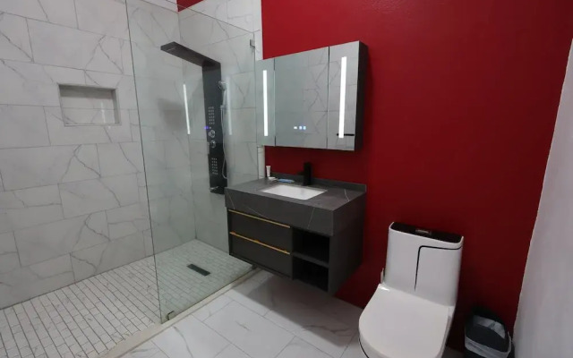 PÀRIS Honeymoon Suite