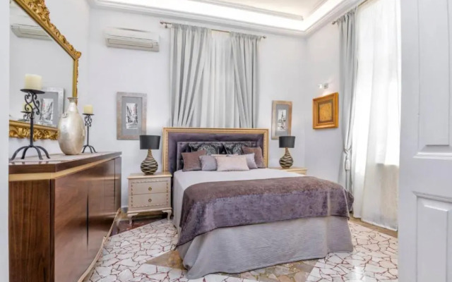 Arhondiko Apartment VS Rhodes Town