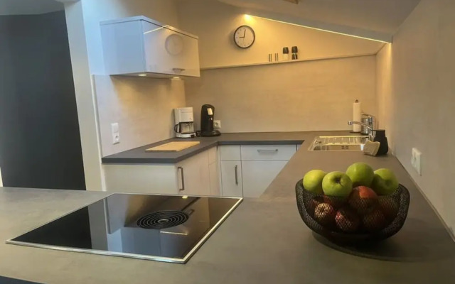 1 Porzig Modern Retreat