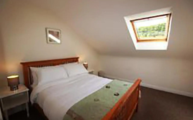 93 Clifden Glen Holiday Home