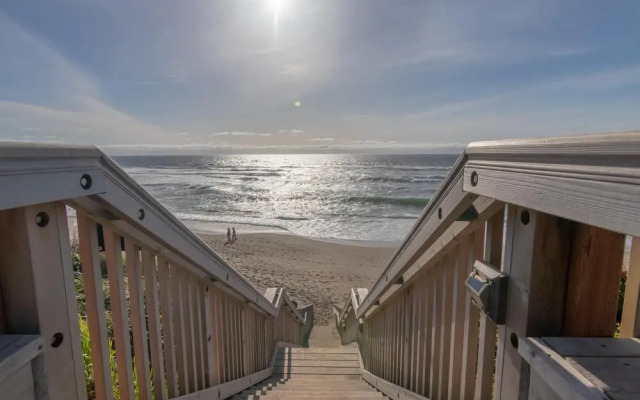 Waters Edge - Bella Beach