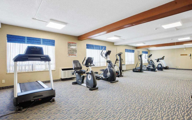 Sandman Hotel & Suites London Downtown