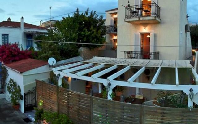 Tonia Hotel