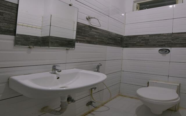 OYO 9969 Hotel Kshipra Dham