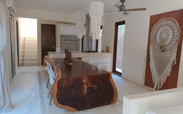 Casa Punta Coco & Beach Club