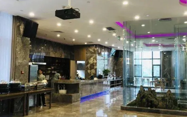 Miluo Metropark Eco Resor Hotel