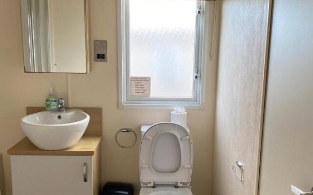 62 Solent Village