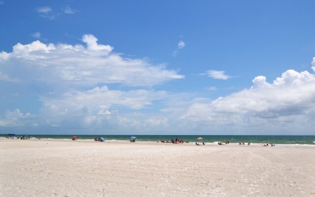 Gulfport Getaway by Vtrips