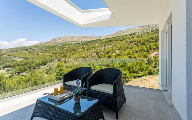 Villa Horizon save 15 percent on Split-villas com