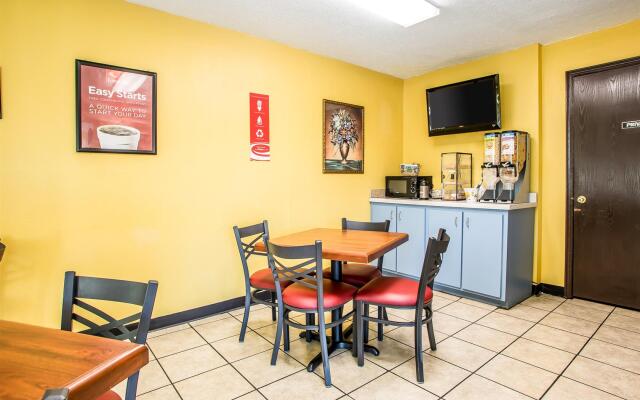 Econo Lodge Rolla I-44 Exit 184 Near Missouri University of Science and Technology