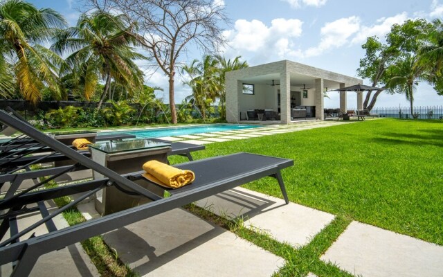 Onyx by Blue Sky Luxury