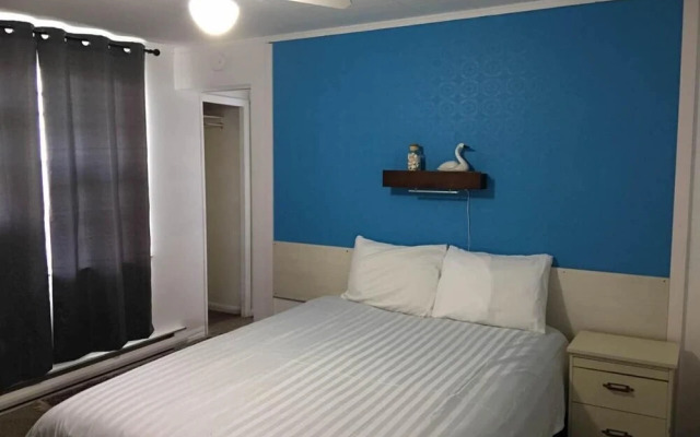 Manor Motel