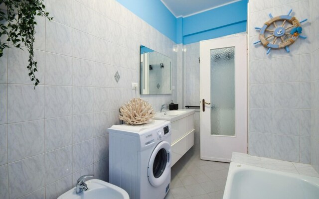 Beautiful Apartment in Recco With Jacuzzi, 2 Bedrooms and Wifi
